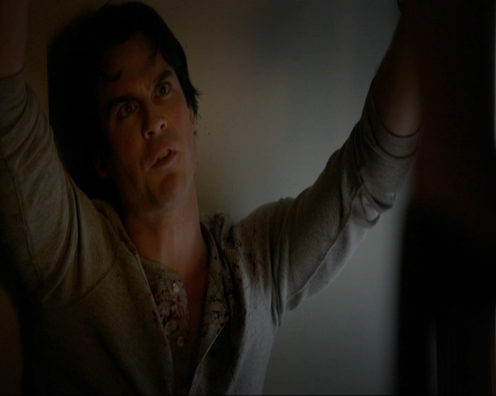 VampireDiariesWorld-dot-nl_7x11ThingsWeLostInTheFire0420.jpg