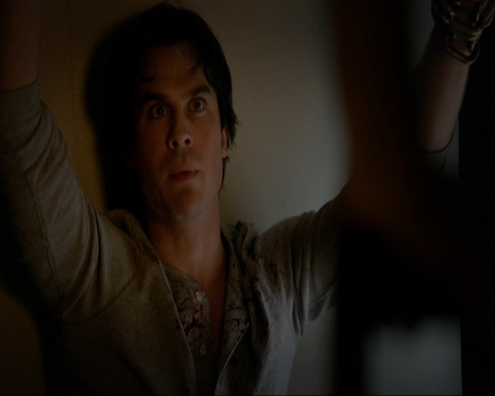 VampireDiariesWorld-dot-nl_7x11ThingsWeLostInTheFire0431.jpg