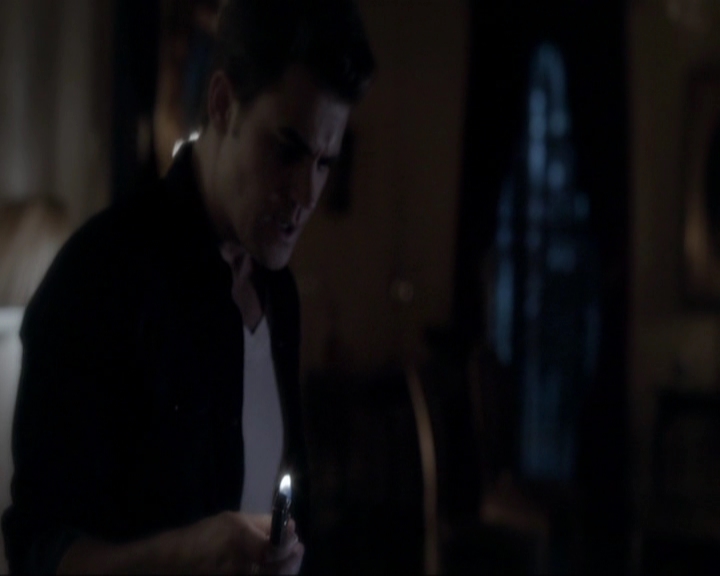 VampireDiariesWorld-dot-nl_7x11ThingsWeLostInTheFire1237.jpg