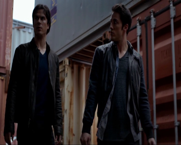 VampireDiariesWorld-dot-nl_7x11ThingsWeLostInTheFire1520.jpg