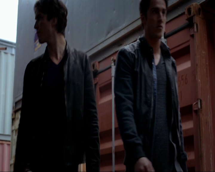 VampireDiariesWorld-dot-nl_7x11ThingsWeLostInTheFire1521.jpg