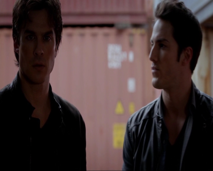 VampireDiariesWorld-dot-nl_7x11ThingsWeLostInTheFire1534.jpg