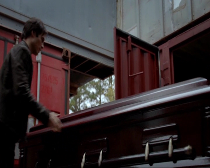 VampireDiariesWorld-dot-nl_7x11ThingsWeLostInTheFire1548.jpg