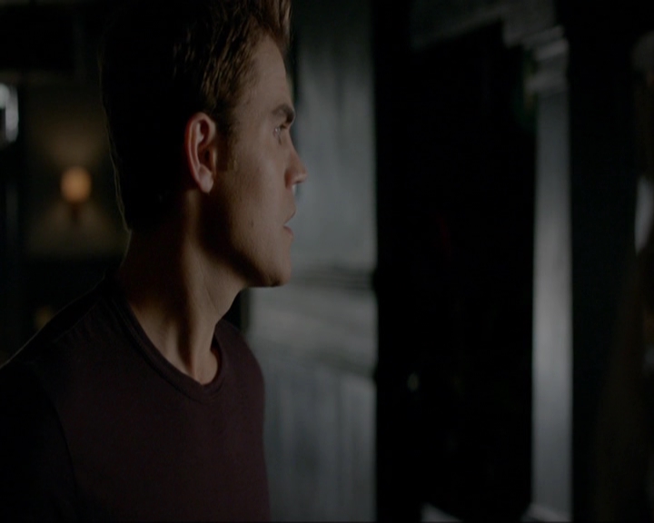 VampireDiariesWorld-dot-nl_7x11ThingsWeLostInTheFire1584.jpg