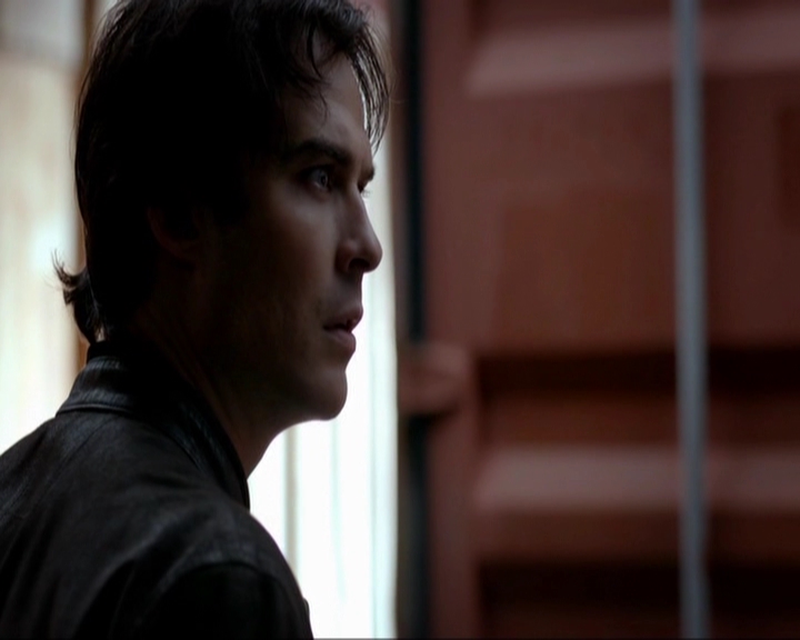 VampireDiariesWorld-dot-nl_7x11ThingsWeLostInTheFire1630.jpg