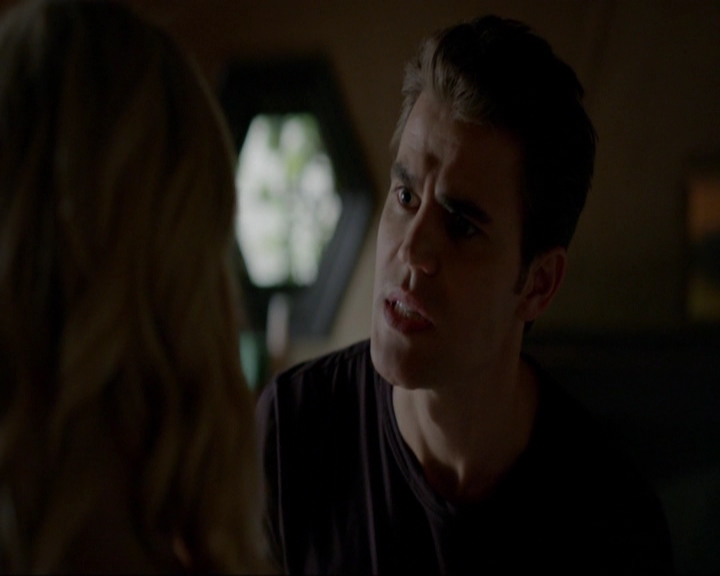 VampireDiariesWorld-dot-nl_7x11ThingsWeLostInTheFire1643.jpg