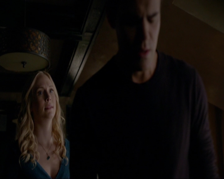 VampireDiariesWorld-dot-nl_7x11ThingsWeLostInTheFire1665.jpg