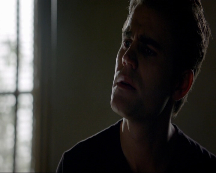 VampireDiariesWorld-dot-nl_7x11ThingsWeLostInTheFire1673.jpg