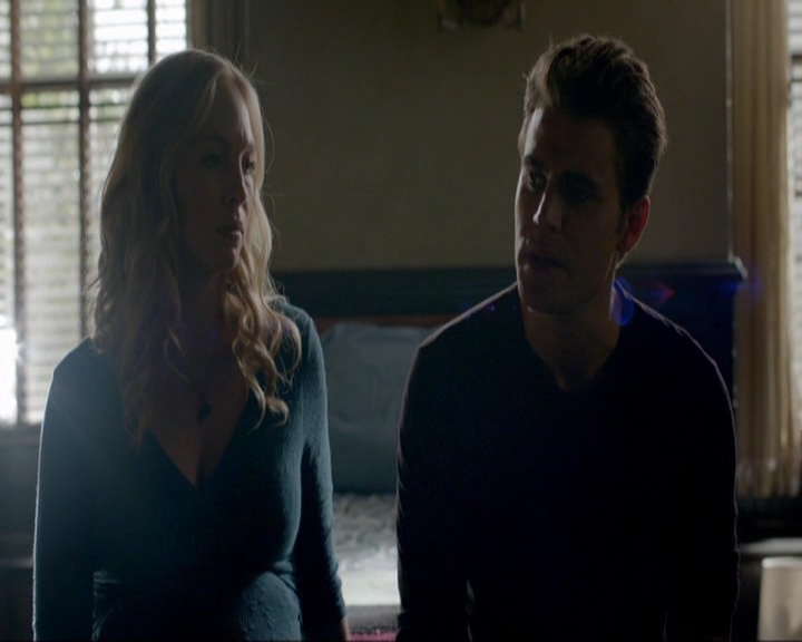 VampireDiariesWorld-dot-nl_7x11ThingsWeLostInTheFire1691.jpg