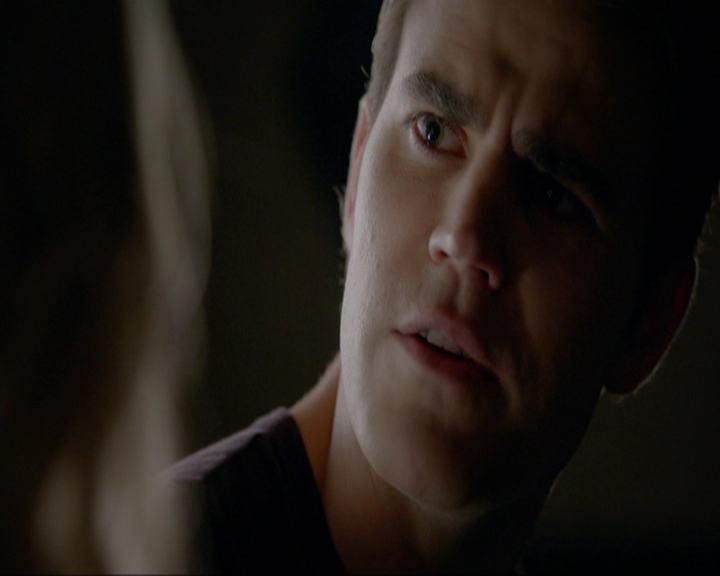 VampireDiariesWorld-dot-nl_7x11ThingsWeLostInTheFire1736.jpg