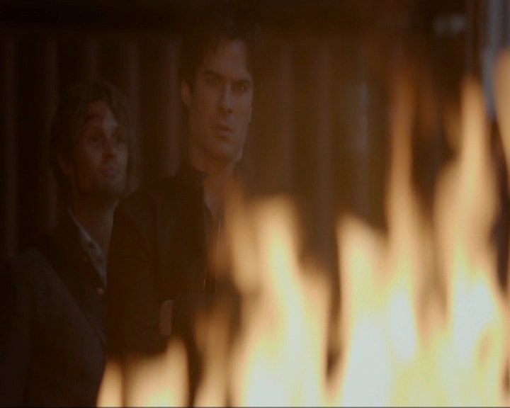 VampireDiariesWorld-dot-nl_7x11ThingsWeLostInTheFire1795.jpg