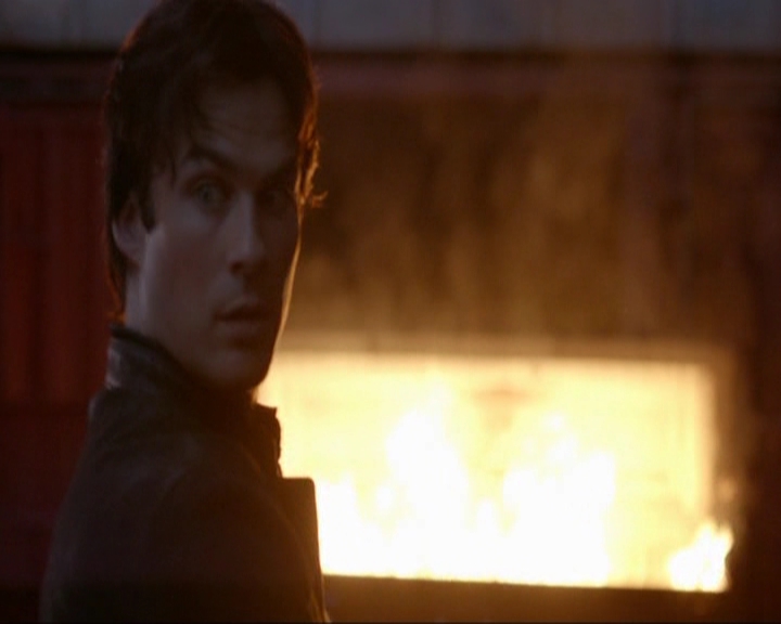 VampireDiariesWorld-dot-nl_7x11ThingsWeLostInTheFire1798.jpg