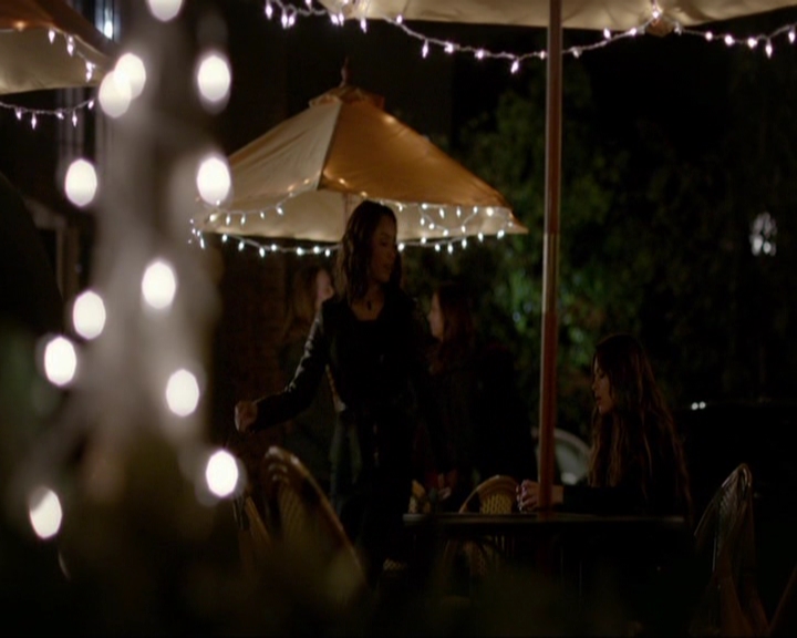 VampireDiariesWorld-dot-nl_7x11ThingsWeLostInTheFire1838.jpg