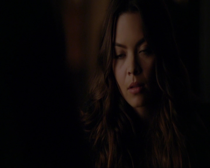 VampireDiariesWorld-dot-nl_7x11ThingsWeLostInTheFire1903.jpg