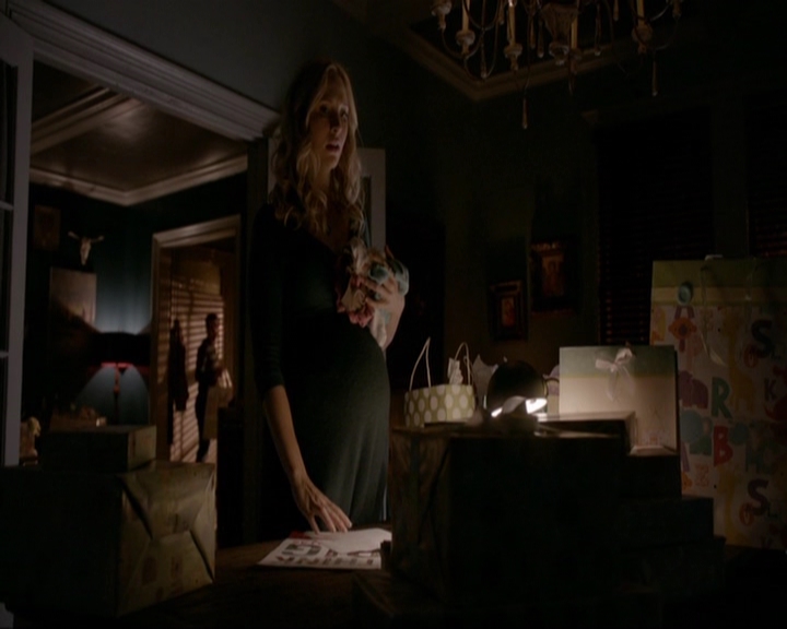 VampireDiariesWorld-dot-nl_7x11ThingsWeLostInTheFire2002.jpg