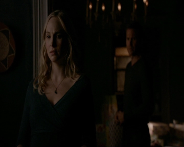 VampireDiariesWorld-dot-nl_7x11ThingsWeLostInTheFire2080.jpg