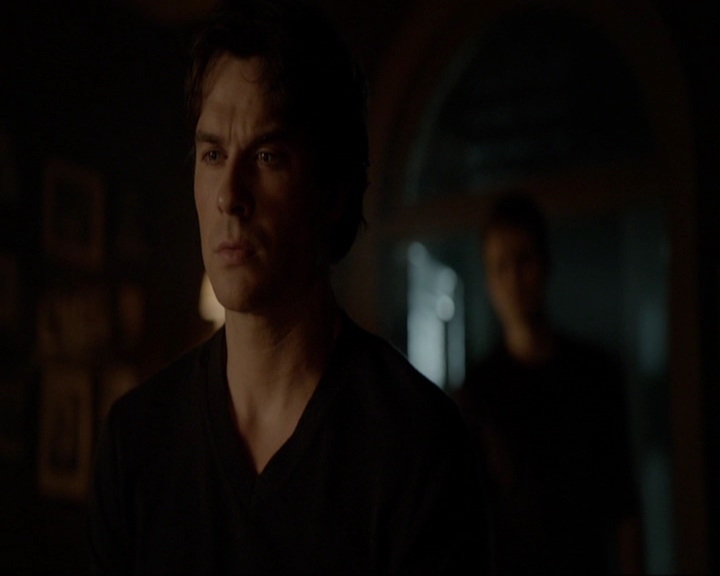 VampireDiariesWorld-dot-nl_7x11ThingsWeLostInTheFire2123.jpg