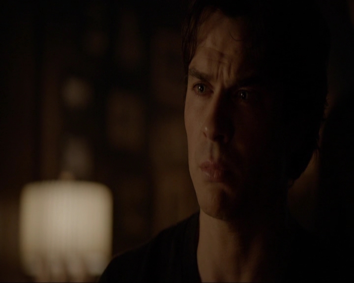 VampireDiariesWorld-dot-nl_7x11ThingsWeLostInTheFire2157.jpg