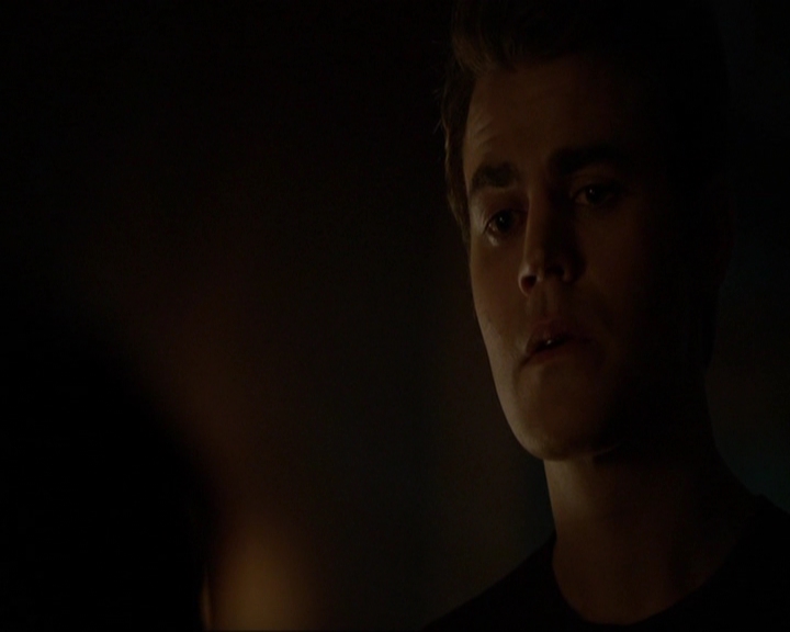 VampireDiariesWorld-dot-nl_7x11ThingsWeLostInTheFire2161.jpg