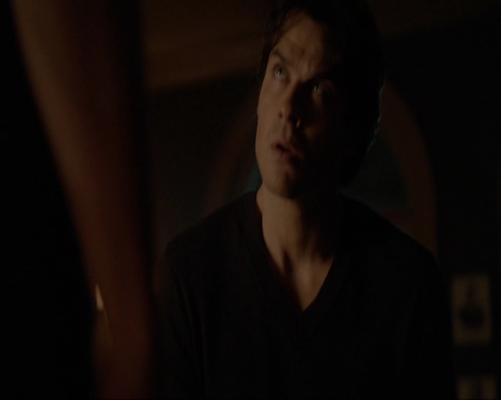 VampireDiariesWorld-dot-nl_7x11ThingsWeLostInTheFire2201.jpg