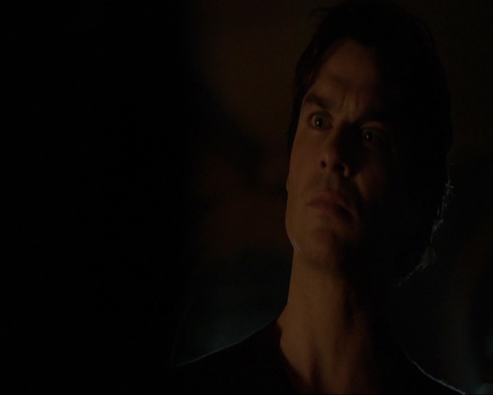 VampireDiariesWorld-dot-nl_7x11ThingsWeLostInTheFire2218.jpg