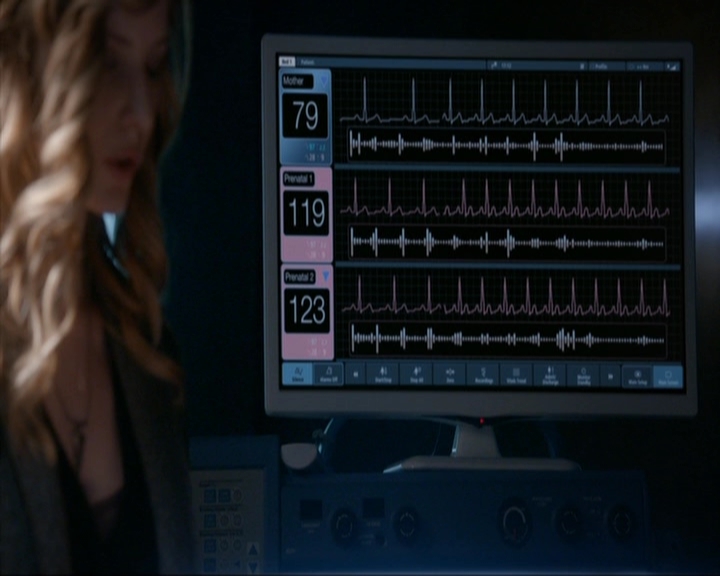 VampireDiariesWorld-dot-nl_7x13ThisWomansWork1411.jpg