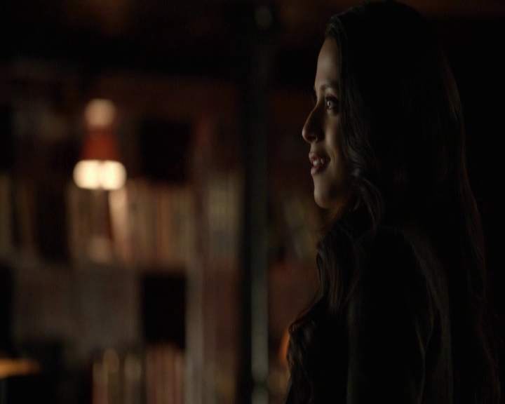 VampireDiariesWorld-dot-nl_7x14MoonlightOntheBayou-deletedscenes0015.jpg