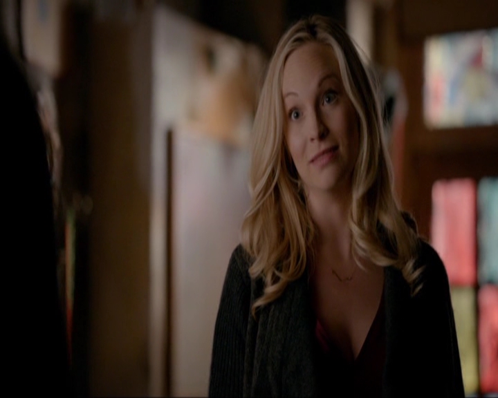 VampireDiariesWorld-dot-nl_7x14MoonlightOnTheBayou0031.jpg