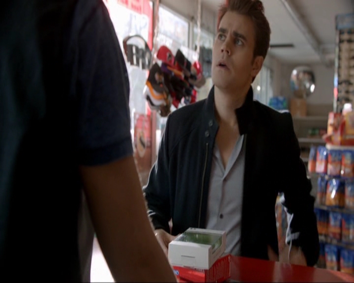 VampireDiariesWorld-dot-nl_7x14MoonlightOnTheBayou0103.jpg