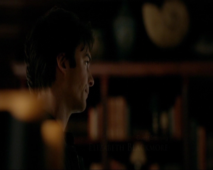 VampireDiariesWorld-dot-nl_7x14MoonlightOnTheBayou0174.jpg