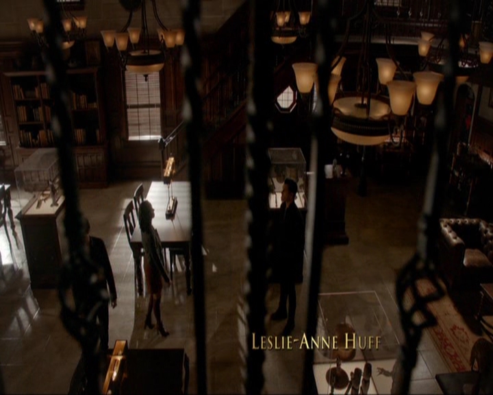 VampireDiariesWorld-dot-nl_7x14MoonlightOnTheBayou0182.jpg