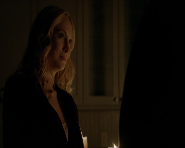 VampireDiariesWorld-dot-nl_7x14MoonlightOnTheBayou2033.jpg VampireDiariesWorld-dot-nl_7x14MoonlightOnTheBayou2033.jpg