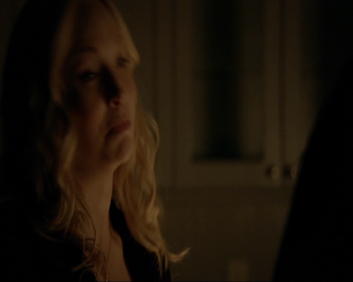 VampireDiariesWorld-dot-nl_7x14MoonlightOnTheBayou2043.jpg VampireDiariesWorld-dot-nl_7x14MoonlightOnTheBayou2043.jpg