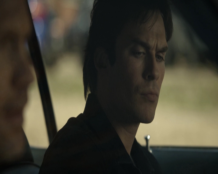 VampireDiariesWorld-dot-nl_7x18OneWayOrAnother-deletedscenes0030.jpg