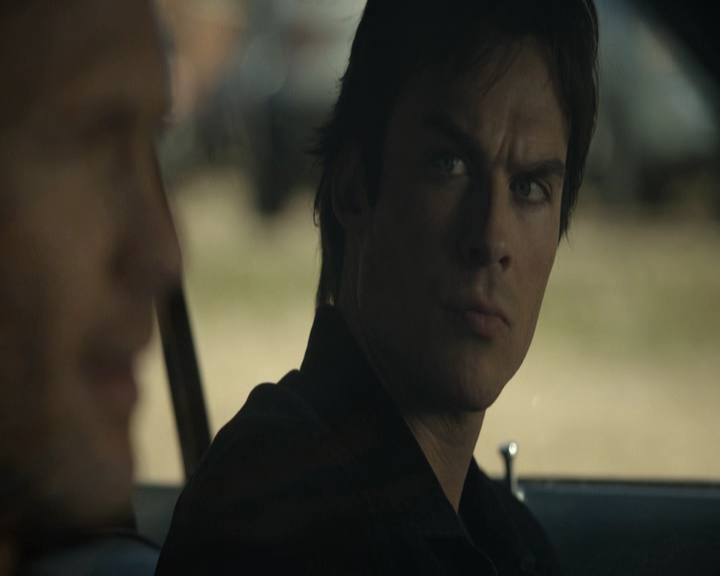 VampireDiariesWorld-dot-nl_7x18OneWayOrAnother-deletedscenes0031.jpg