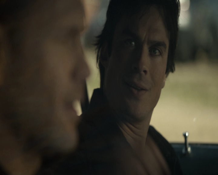 VampireDiariesWorld-dot-nl_7x18OneWayOrAnother-deletedscenes0039.jpg