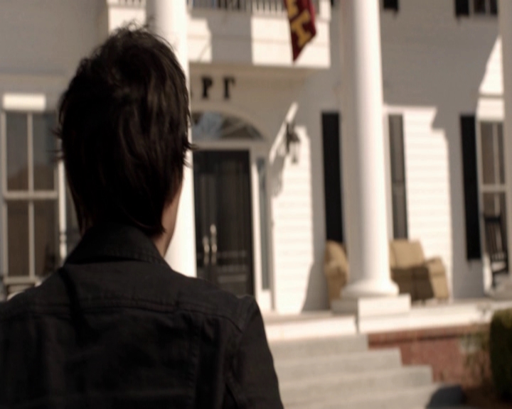 VampireDiariesWorld-dot-nl_7x18OneWayOrAnother-deletedscenes0044.jpg