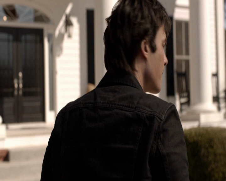 VampireDiariesWorld-dot-nl_7x18OneWayOrAnother-deletedscenes0048.jpg