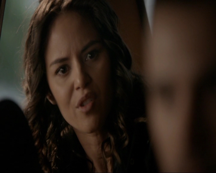 VampireDiariesWorld-dot-nl_7x18OnWayOrAnother1293.jpg