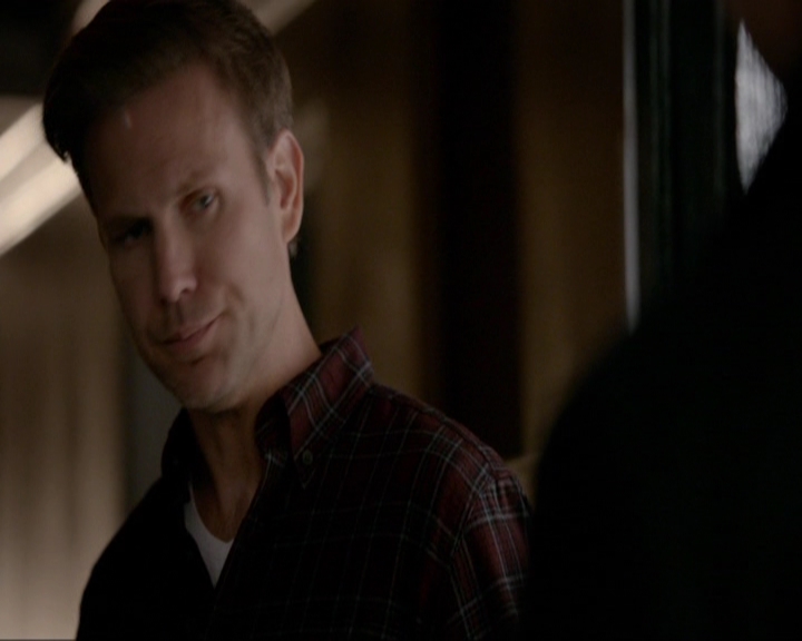 VampireDiariesWorld-dot-nl_7x19SomebodyThatIUsedtoKnow0220.jpg