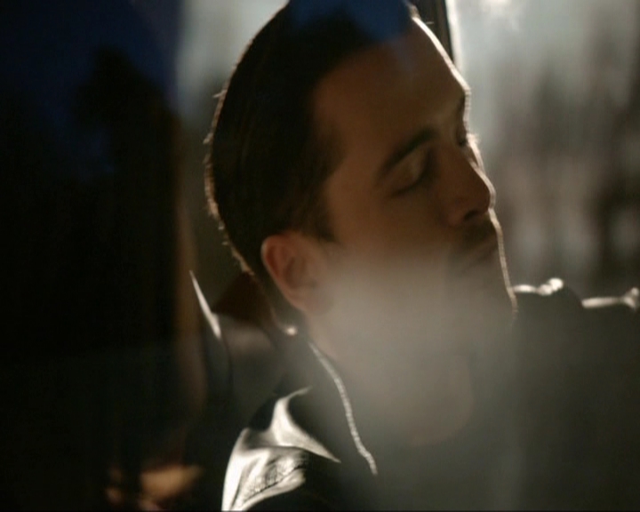VampireDiariesWorld-dot-nl_7x19SomebodyThatIUsedtoKnow0229.jpg