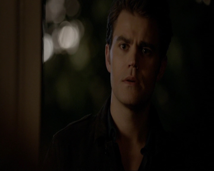 VampireDiariesWorld-dot-nl_7x19SomebodyThatIUsedtoKnow2218.jpg