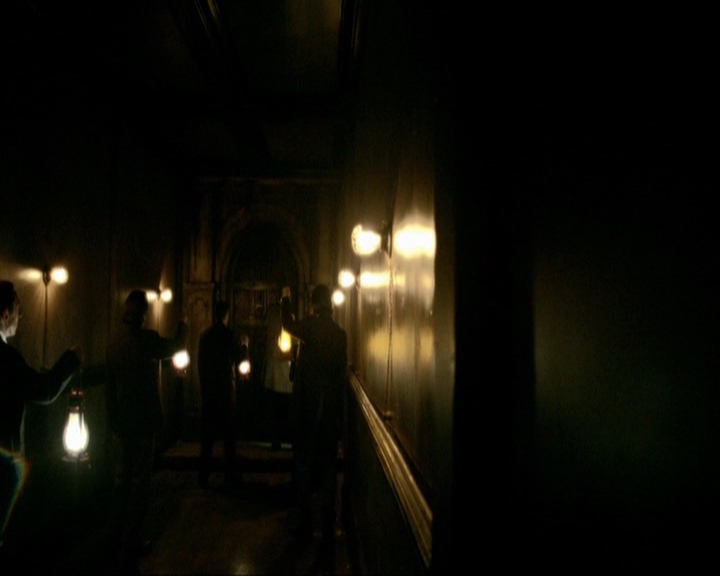 VampireDiariesWorld-dot-nl_7x20KillEmAll0064.jpg