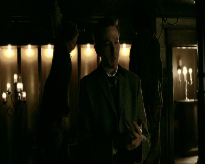 VampireDiariesWorld-dot-nl_7x20KillEmAll0138.jpg