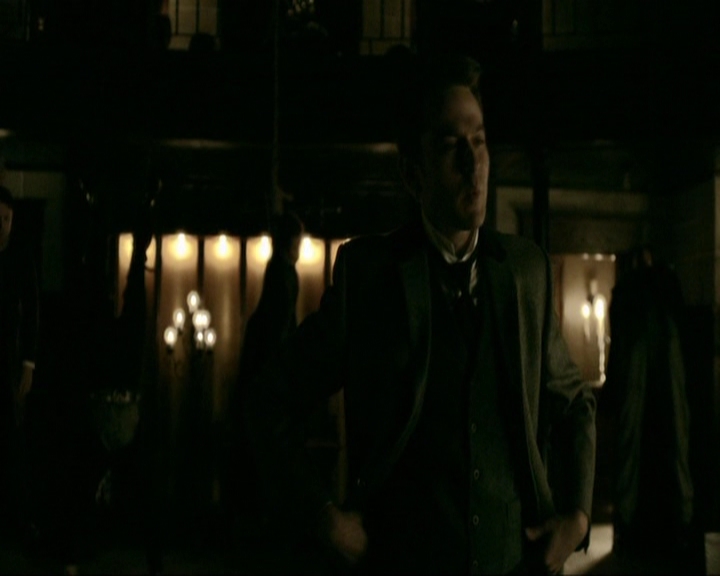 VampireDiariesWorld-dot-nl_7x20KillEmAll0141.jpg