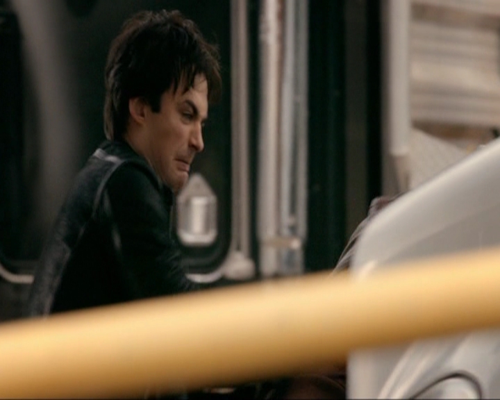 VampireDiariesWorld-dot-nl_7x20KillEmAll0191.jpg