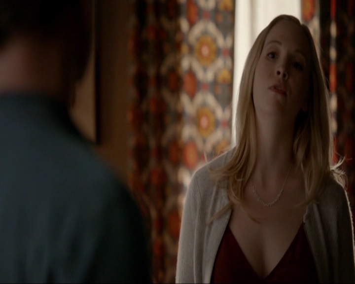 VampireDiariesWorld-dot-nl_7x20KillEmAll0300.jpg