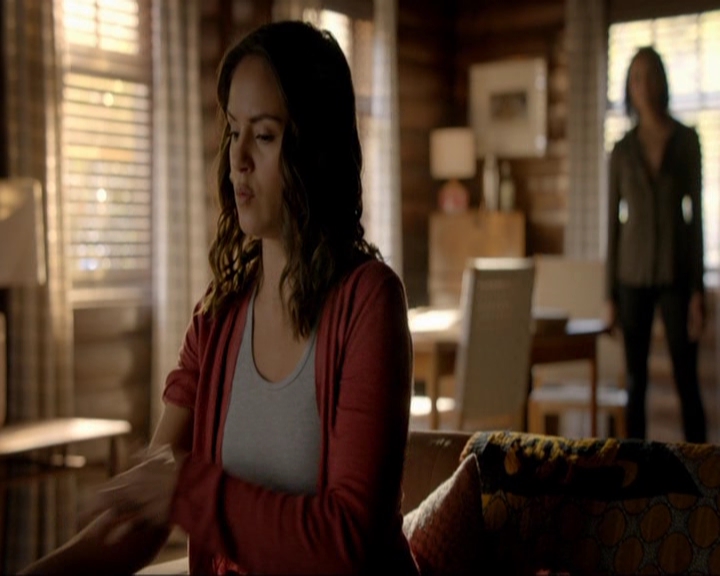 VampireDiariesWorld-dot-nl_7x20KillEmAll0701.jpg