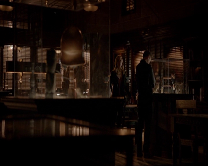 VampireDiariesWorld-dot-nl_7x20KillEmAll1493.jpg