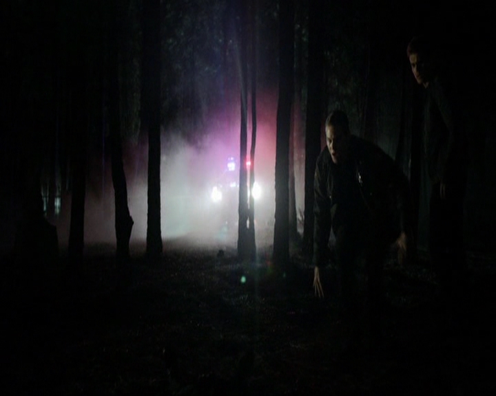 VampireDiariesWorld-dot-nl_7x20KillEmAll1640.jpg